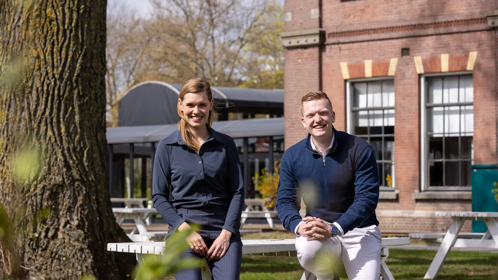Stan Duinmeijer en een collega van Subsidie Expertise